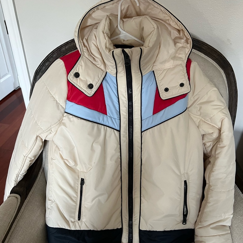 Abercrombie & Fitch puffed jacket